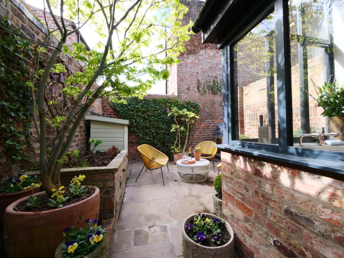 Courtyard - Free Parking Сasa de vacaciones York